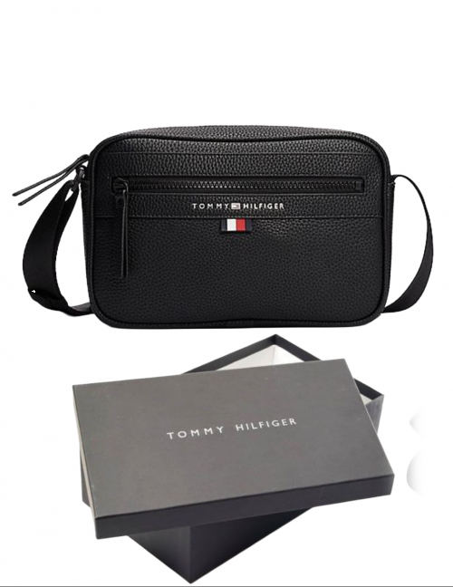 شنطة متعددة الاستخدام ماركة tommy ، تتشال كتف وتتمسك يد وعملية جداً