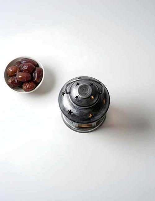 فانوس رمضان مودرن بتصميم إسلامي عتيق وإضاءة LED - تشكيلة ديكور رمضان 2026